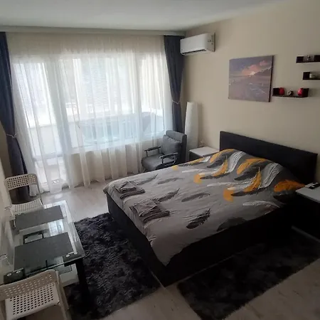 Cosy Family Апартаменты Варна
