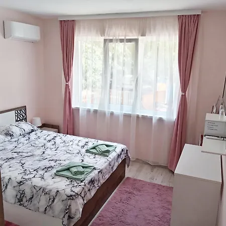 Апартаменты Cosy Family